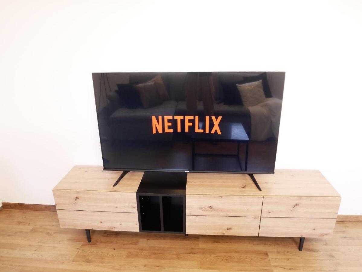 Mark 51-7 - Workplace - Netflix - Washer Dryer - Modern Design Bochum Extérieur photo