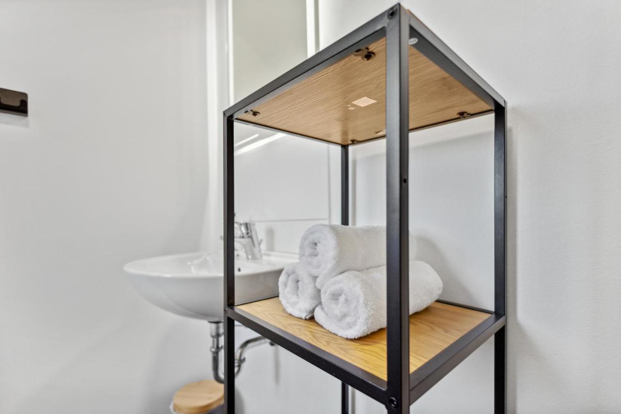 Mark 51-7 - Workplace - Netflix - Washer Dryer - Modern Design Bochum Extérieur photo